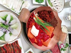 -墨居上隐·院子里火锅(峨眉店)
