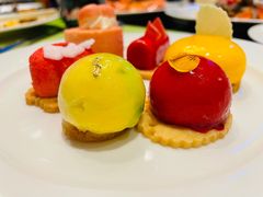 -广州万富希尔顿酒店·感趣自助餐厅·金秋蟹宴生蚝海鲜刺身烧烤