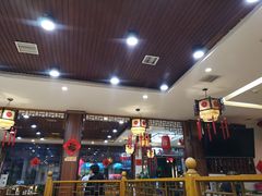 大堂-盛元盛居传统炭火锅(绿园店)