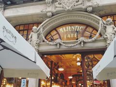 -Majestic Café