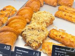 -Dough&Joe团憩(瑞虹天地月亮湾店)