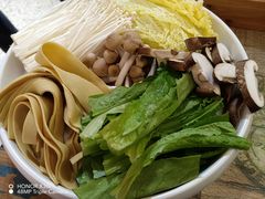 -鸡遇虾煲干锅火锅(小寨金莎店)