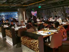 大堂-四季民福烤鸭店(西单华威约饭街店)