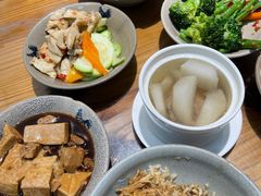 -红猪卤肉饭(大西洋美食城店)