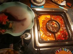 番茄麻辣锅-老牌坊云南鱼豆花火锅(哈西万达店)