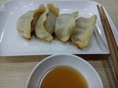 -珊珊小笼馆(仙霞路店)