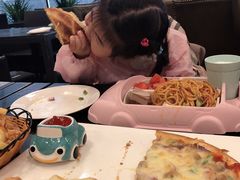 -汽车博物馆主题餐厅
