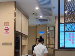-七欣天香辣蟹火锅(闵行浦江欢乐颂店)