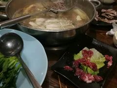 -乡土黄·鲜牛肉火锅·小龙虾(兴业街店)