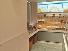 -山山家·新鲜烘焙(现代城店)
