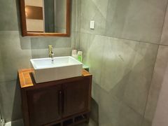 -莲SPA足道养生馆(殷高路旗开坊店)