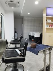 -Coo Hair salon