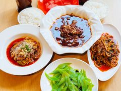 -渝信川菜 · 川味家常菜(财富购物中心店)