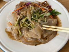 -关东小磨东北菜(上海长风大悦城店)