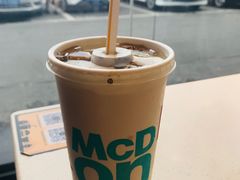 可口可乐-麦当劳(成都时代奥特莱斯店)