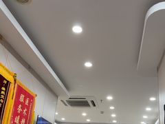 -瑞鹏宠物医院(大运分院)