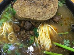 -志权牛肉面(灵山路店)