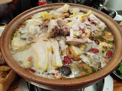 -威邵鸡煲(西华路总店)