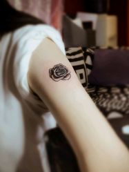 -SNOW TATTOO STUDIO