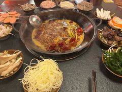 -渝井巷重庆老火锅(沈阳吉祥店)