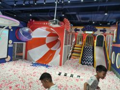 -LuckyStar幸运星家庭娱乐中心(东莞国贸店)