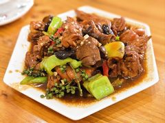 雪野莱芜炒鸡-美顺香食府鱼头老店(雪野湖店)