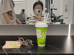 -奈雪的茶(滨江宝龙店)