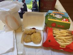 -麦当劳(华贸天地店)