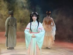 -瑞虹新天地月亮湾