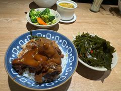 -红猪卤肉饭(大西洋美食城店)