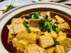 特色榛蘑老豆腐-品悦酒店(三林古镇店)
