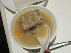 -港丽餐厅(高德置地店)