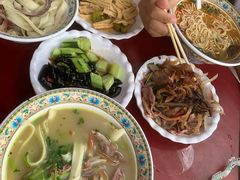 -金杨拉面王小吃面馆·牛三宝面·红烧牛肉粉