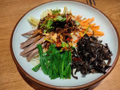 -麦麦山云南菜(复地活力城店)