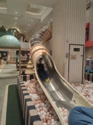 -奈尔宝家庭中心·亲子餐厅(华采天地店)