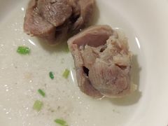 -毛辣果·贵州红酸汤牛肉火锅(西单店)