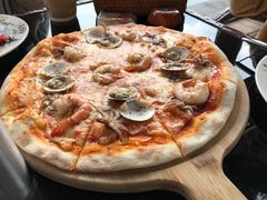 海鲜披萨-自然食集西餐厅(泰晤士小镇店)