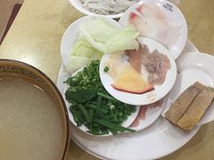 -桥香园云南过桥米线(金马碧鸡店)