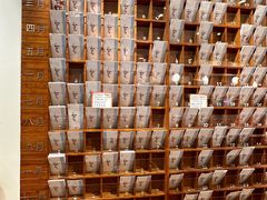 -猫的天空之城概念书店(束河店)