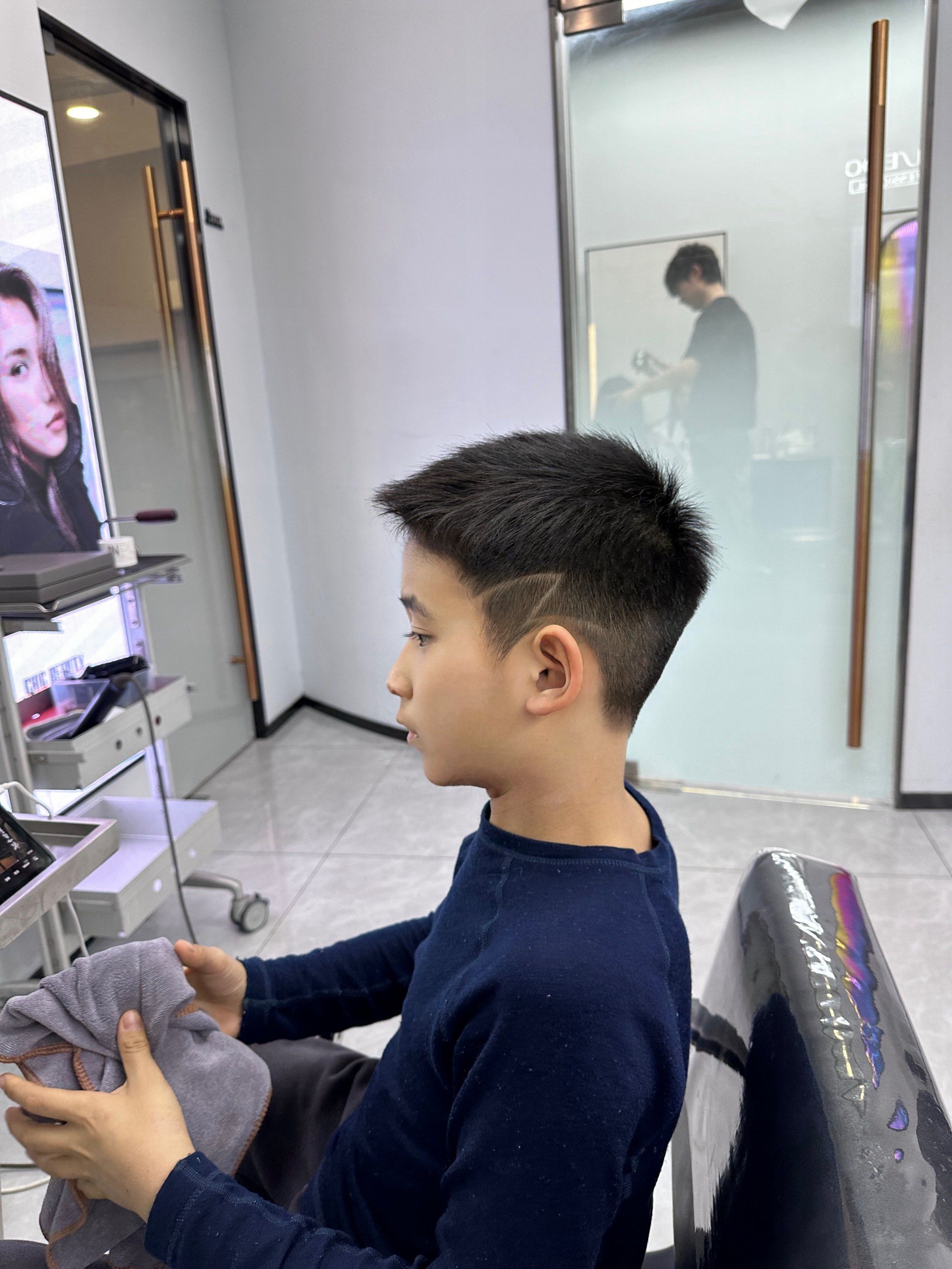 个性男童发型