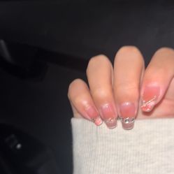 -悦指间美甲美睫