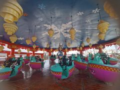 -七彩云南欢乐世界