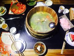 -秋语木桶鱼.酸菜鱼(开发区火车站店)