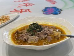 酸汤加州肥牛-老船夫婚宴婚庆会馆(延吉路店)