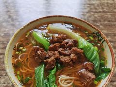 红烧牛肉面-天府面庄(天平路店)