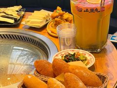 -山里屯铁锅炖·东北菜(康桥店)