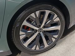 -蔚来中心(北京中关村店)