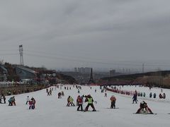 -采薇庄园四季滑雪场