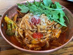 牛肉辣油意面-I HOLIC艾豪丽披萨(KKone店)