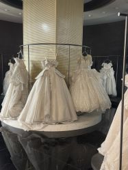 -喜爱高定婚纱摄影